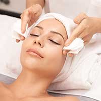 Facial & Cleanup